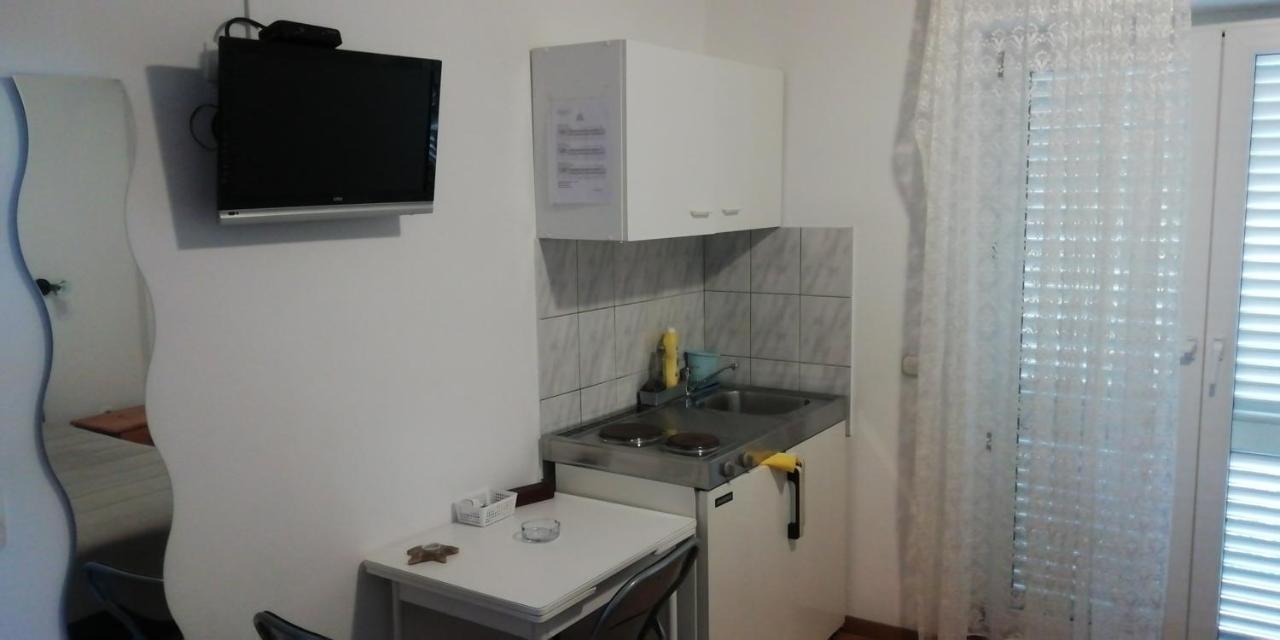 Apartments Bibijana Pakoštane Exterior foto