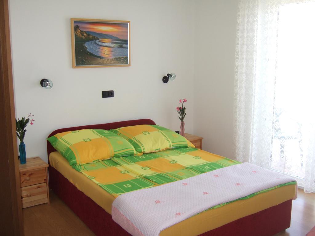 Apartments Bibijana Pakoštane Quarto foto