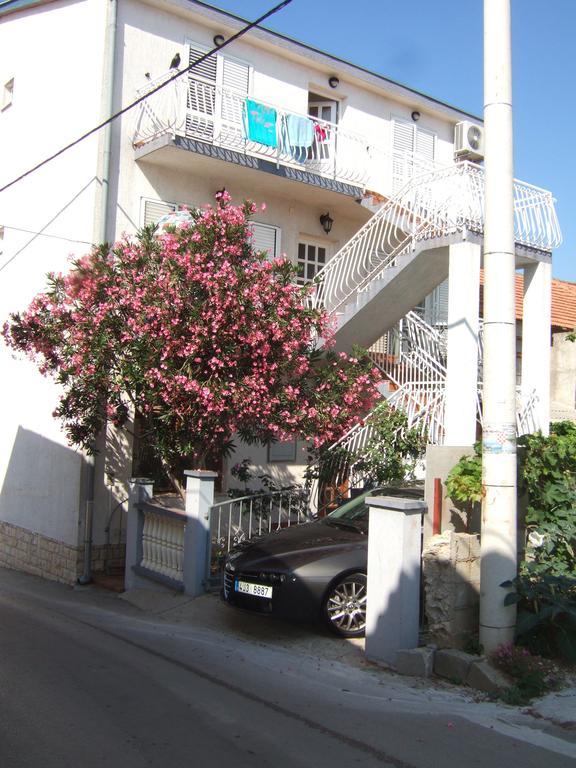 Apartments Bibijana Pakoštane Quarto foto